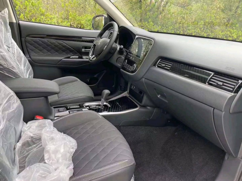 北京22年三菱欧蓝德5