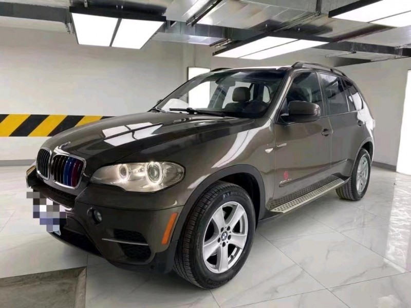 成都12年宝马X52