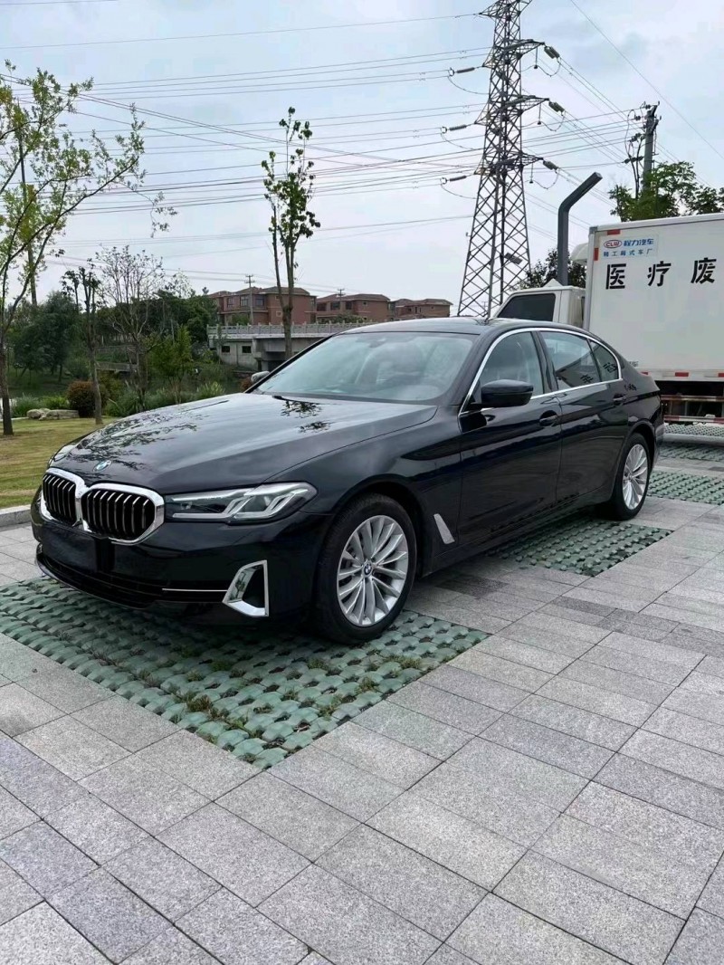 徐州22年宝马5系3