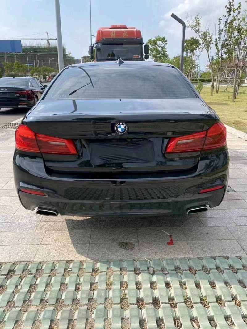 徐州19年宝马5系9