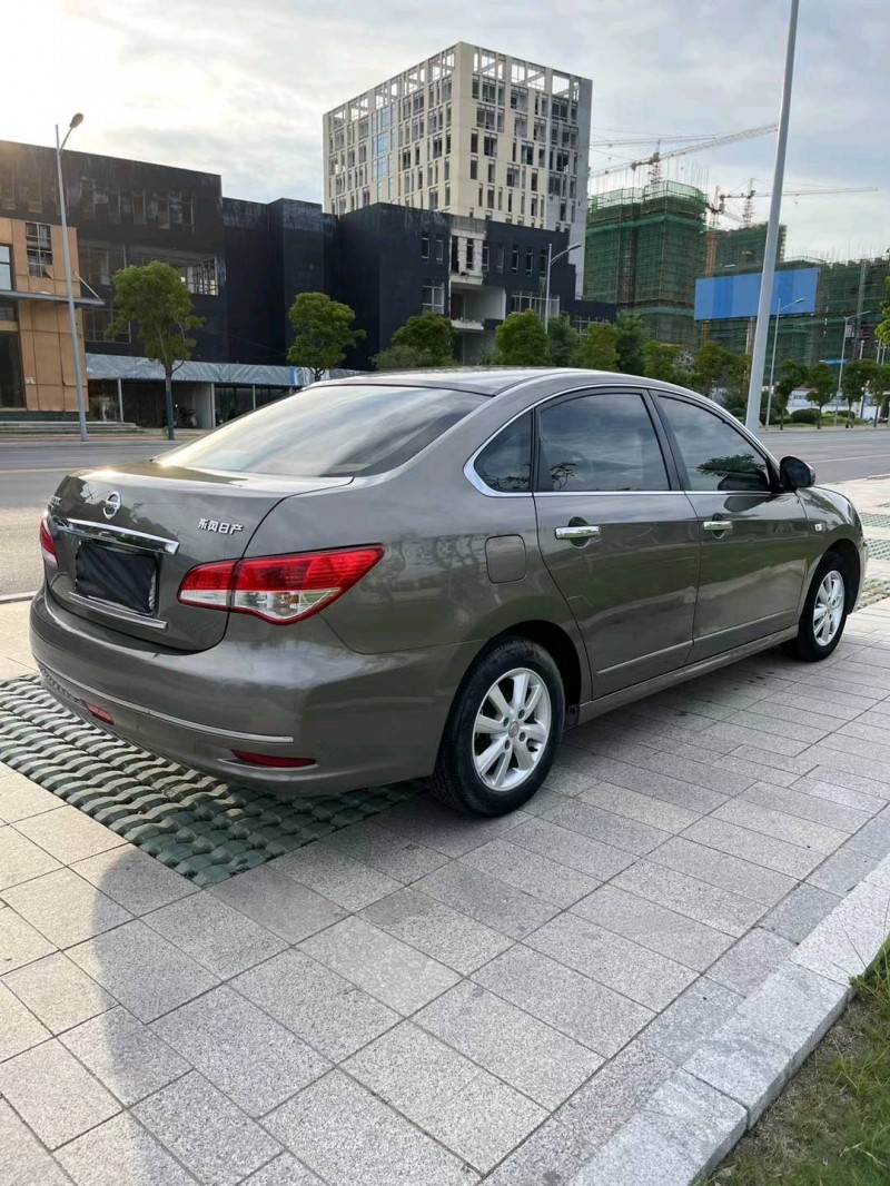 徐州17年日产轩逸8