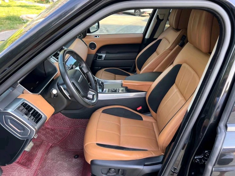 济宁19年路虎揽胜运动4