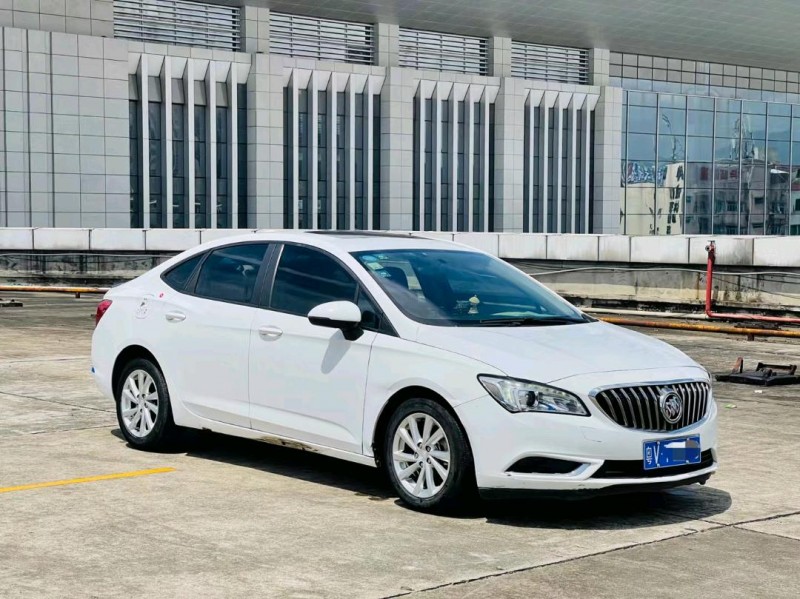 东莞16年别克威朗3