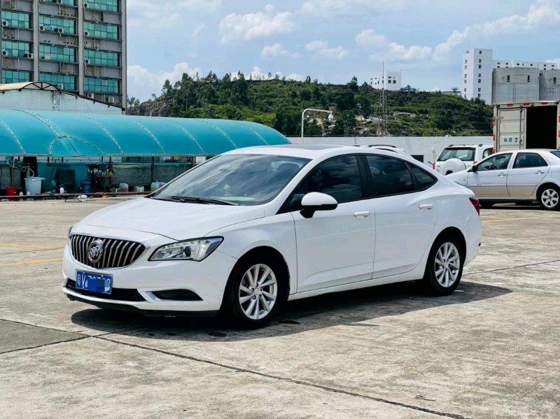 东莞16年别克威朗2