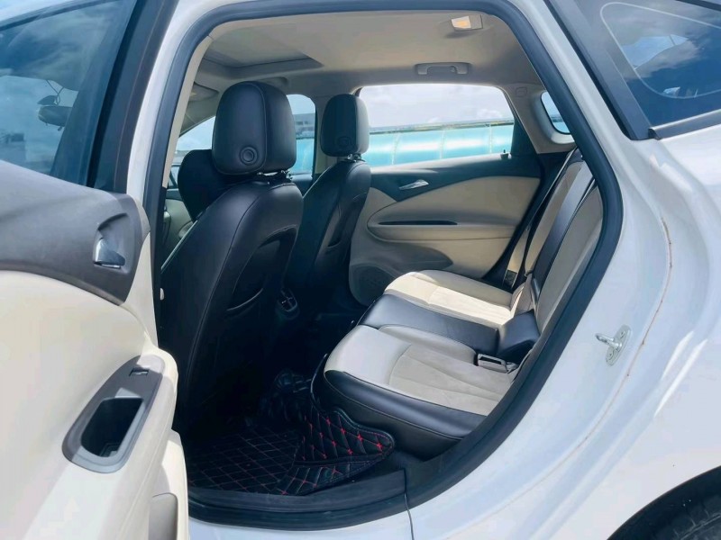 东莞16年别克威朗6