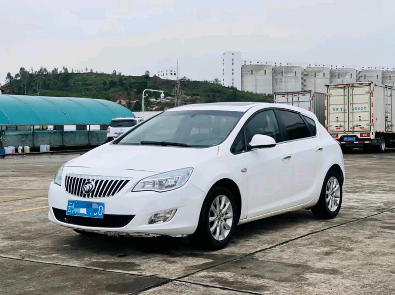 东莞13年别克英朗3