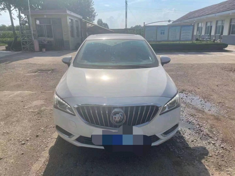 东营16年别克威朗1