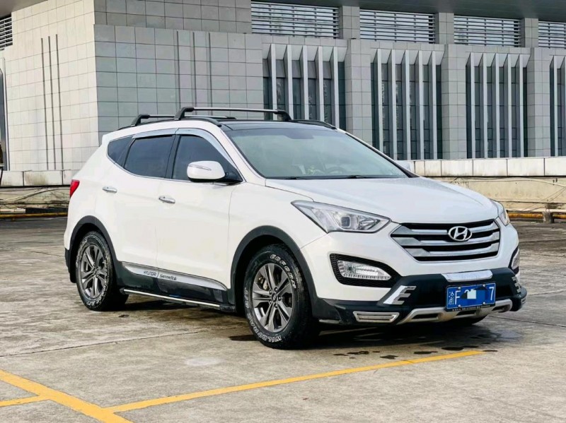 东莞16年现代全新胜达2