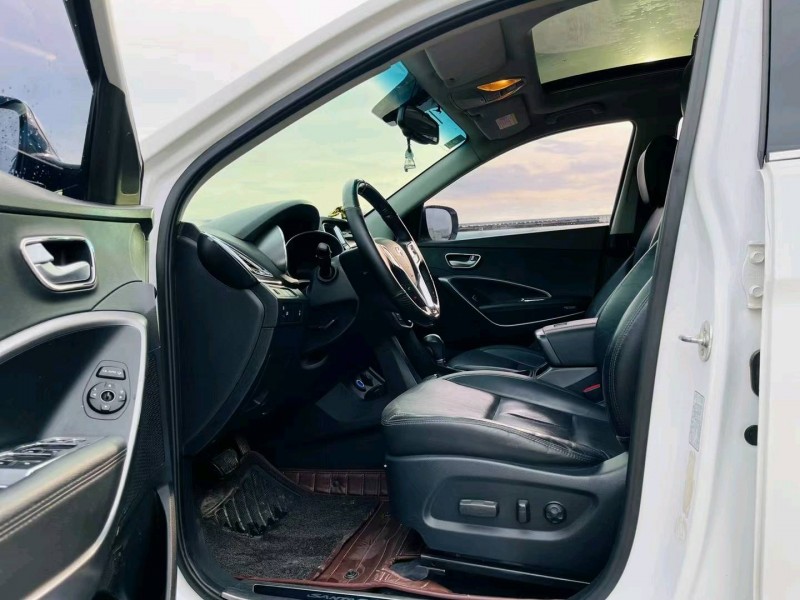 东莞16年现代全新胜达6