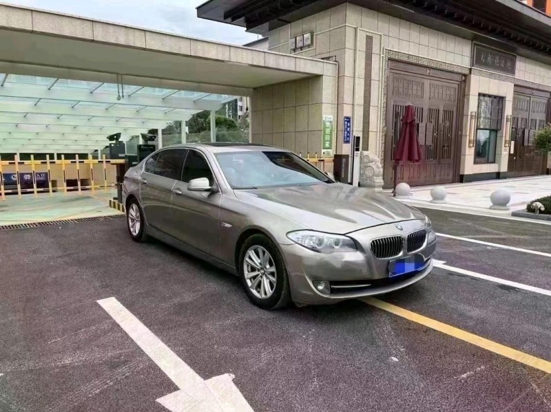 东营11年宝马5系2