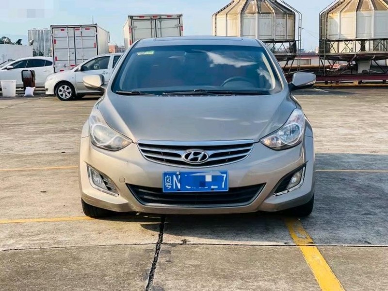 东莞13年现代朗动9