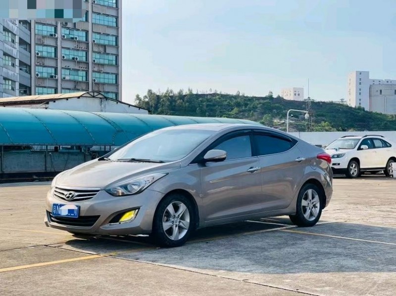 东莞13年现代朗动7