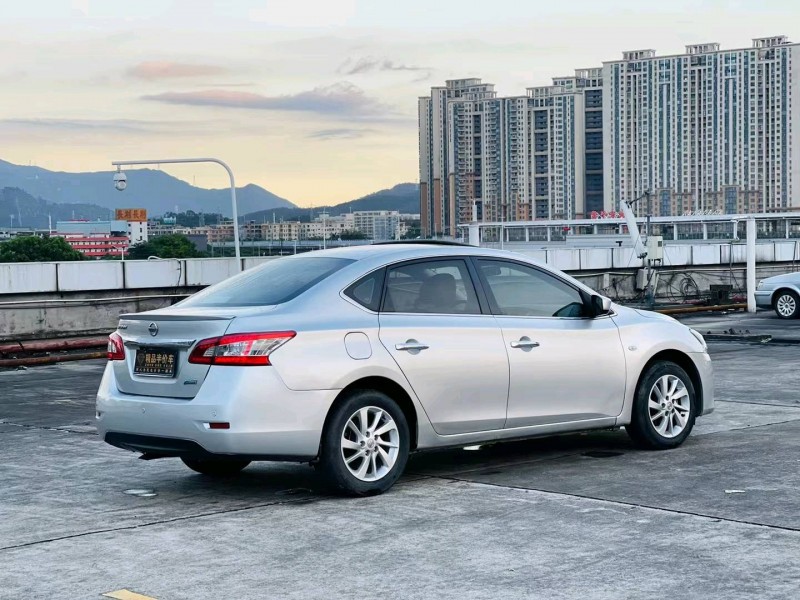 东莞15年日产轩逸8