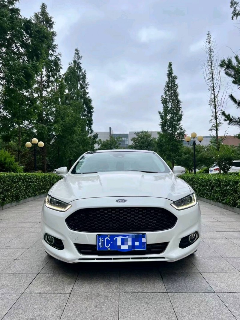 烟台15年福特蒙迪欧1