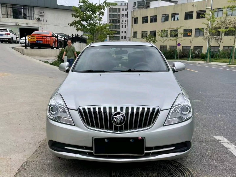 广州16年别克凯越1