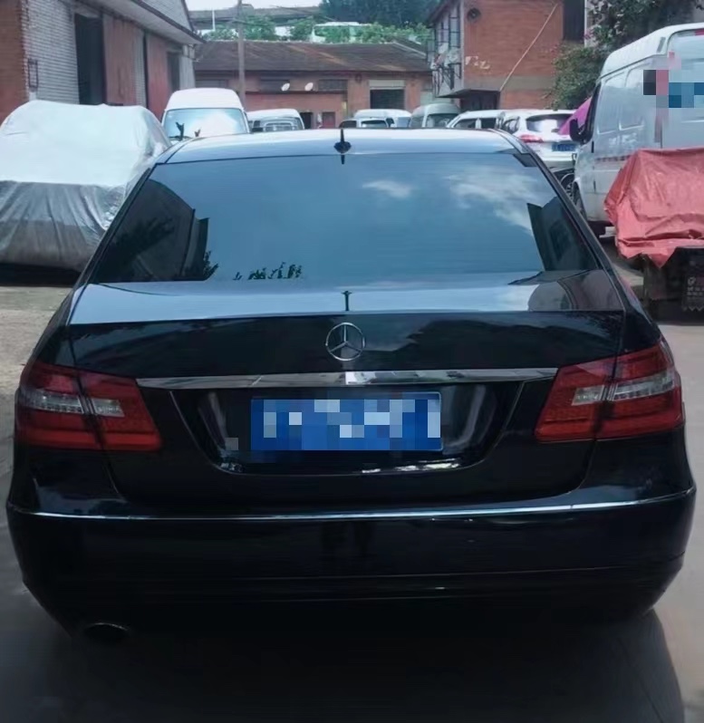 昆明11年奔馳E6
