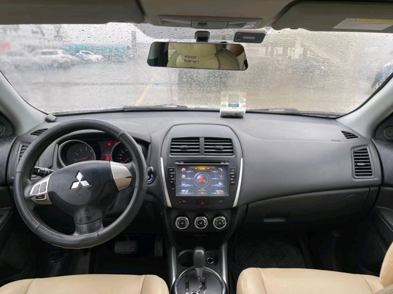 东莞14年三菱劲炫4