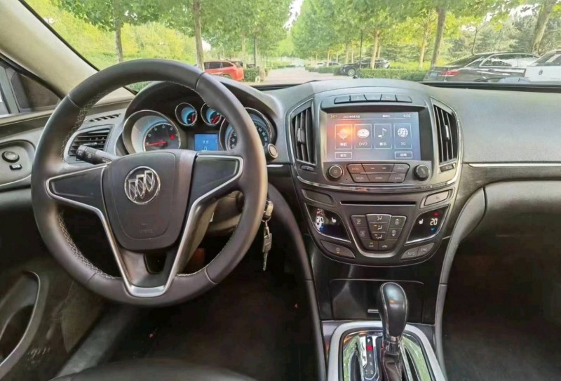 东营15年别克君威3