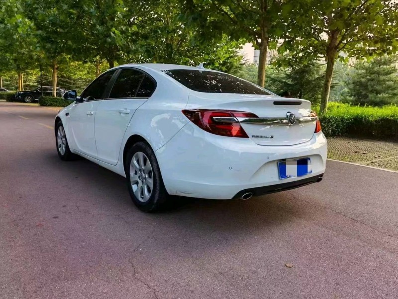 东营15年别克君威2