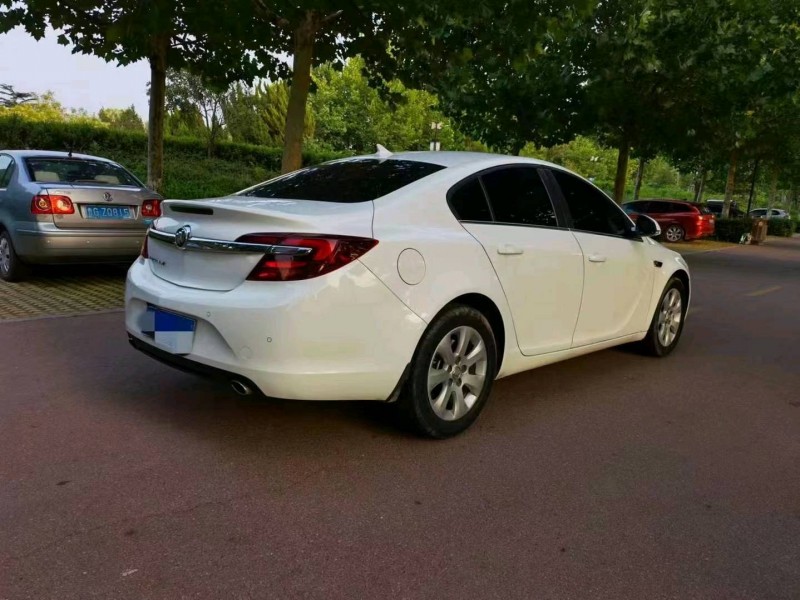 东营15年别克君威5