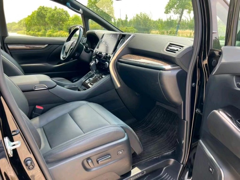 盐城21年丰田埃尔法9