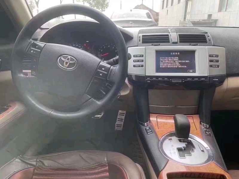 东营08年丰田锐志5