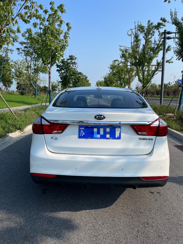 泰州18年起亚K36