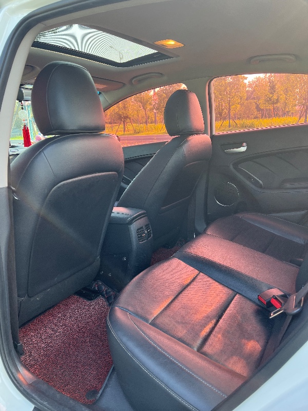 泰州18年起亚K32