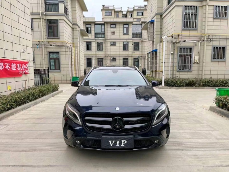徐州16年奔驰GLA1
