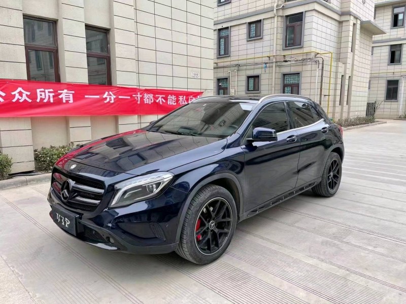 徐州16年奔驰GLA2