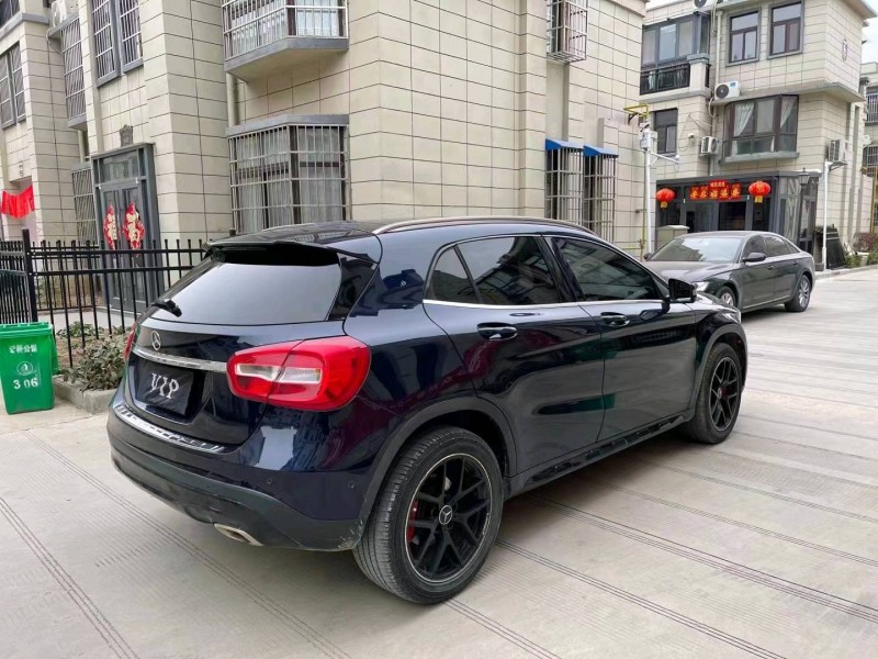 徐州16年奔驰GLA6