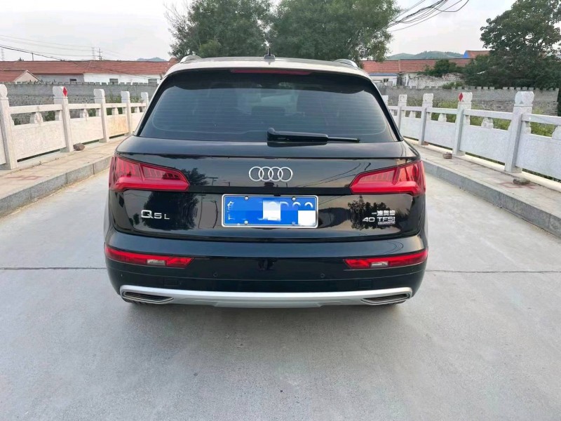 东营20年奥迪Q56
