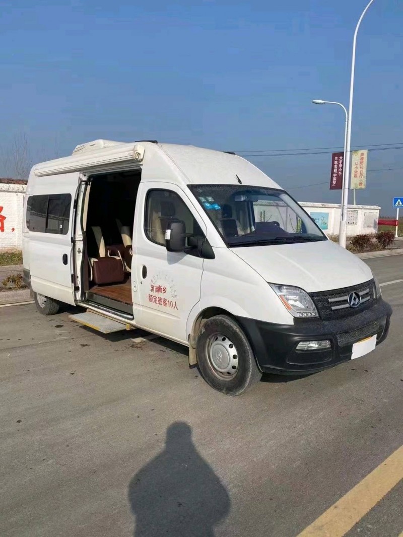 徐州17年大通V803