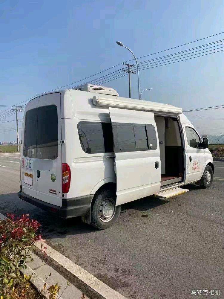 徐州17年大通V808