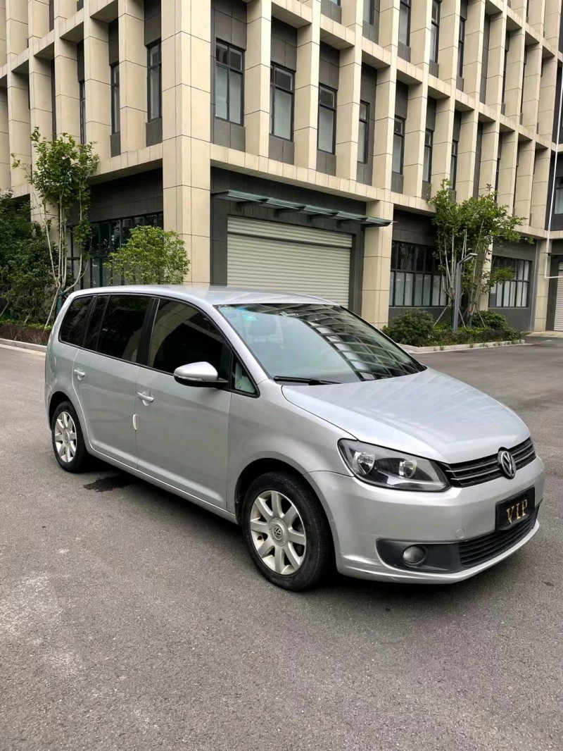 徐州17年大众途安7