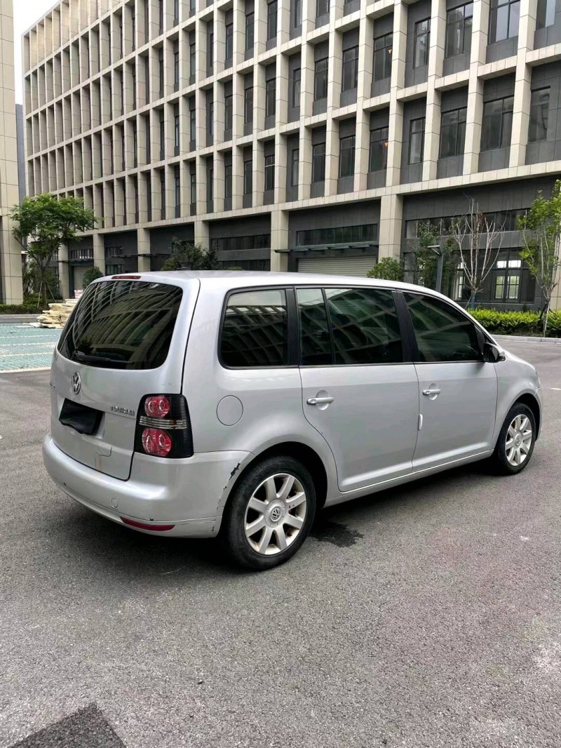 徐州17年大众途安3