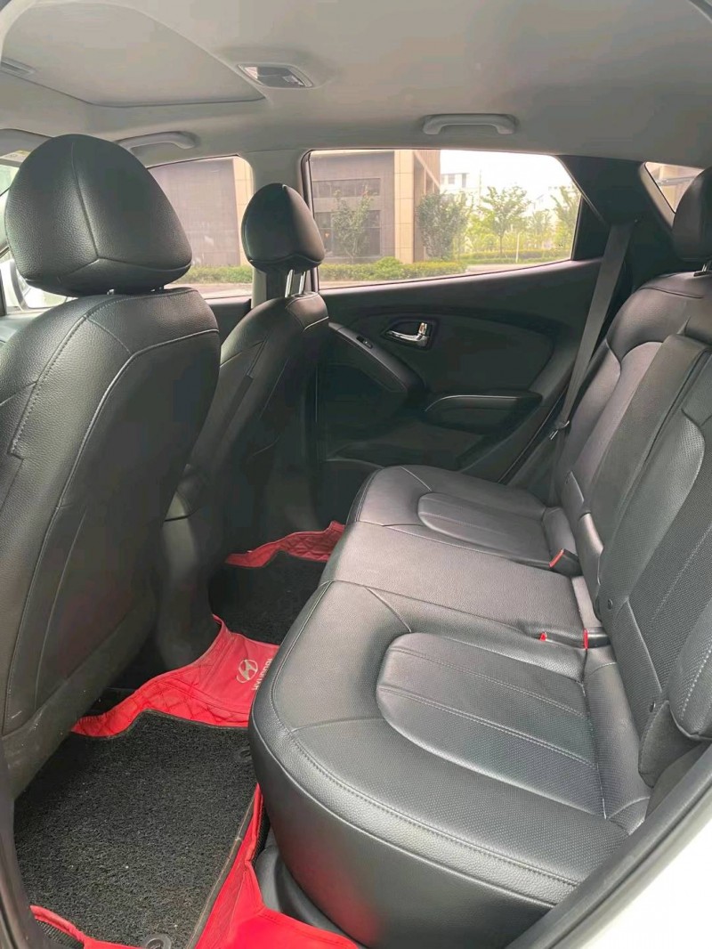 徐州17年现代ix354