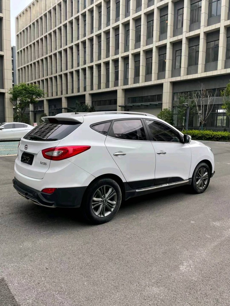 徐州17年现代ix357