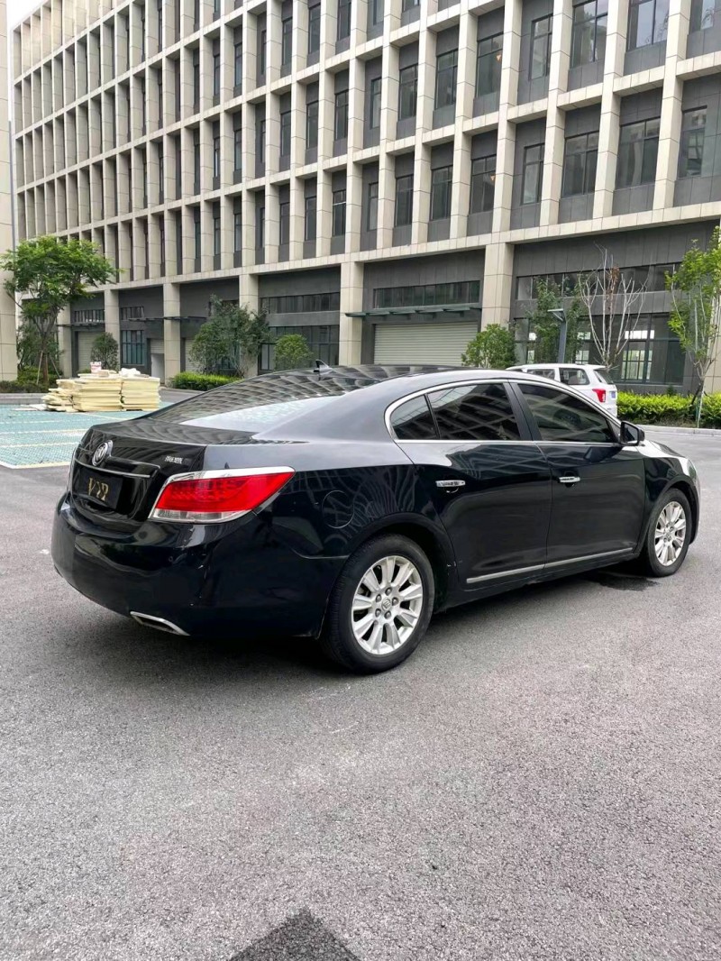 徐州13年别克君越3