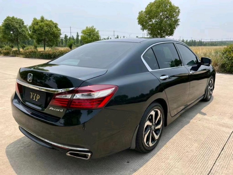 盐城16年本田雅阁6