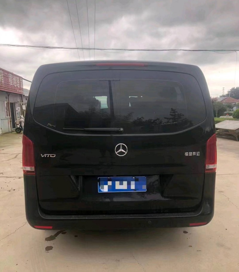 烟台18年奔驰威霆7