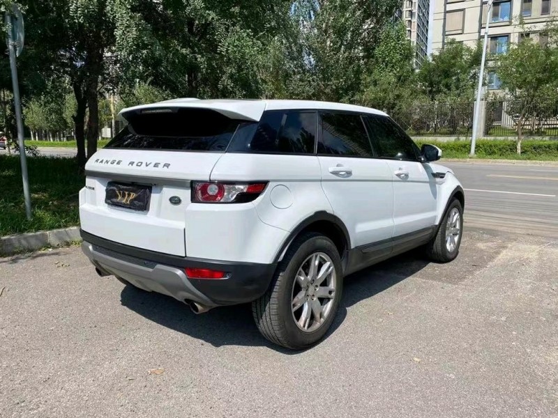 沈阳14年路虎极光4