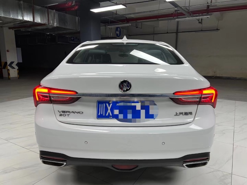 成都22年别克威朗4