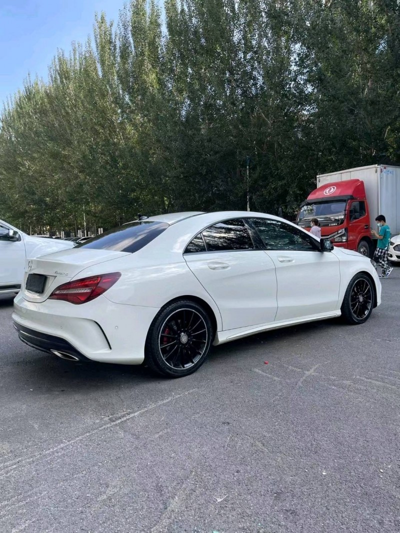 沈阳16年奔驰CLA4