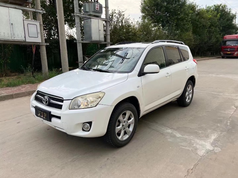 唐山11年豐田RAV48