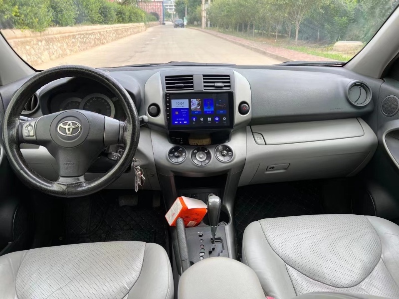 唐山11年豐田RAV49