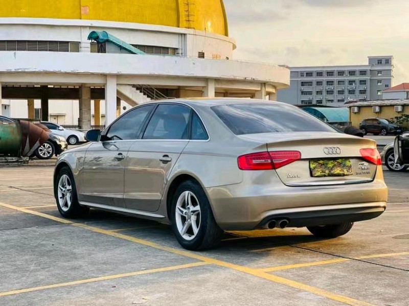 东莞13年奥迪A4L8