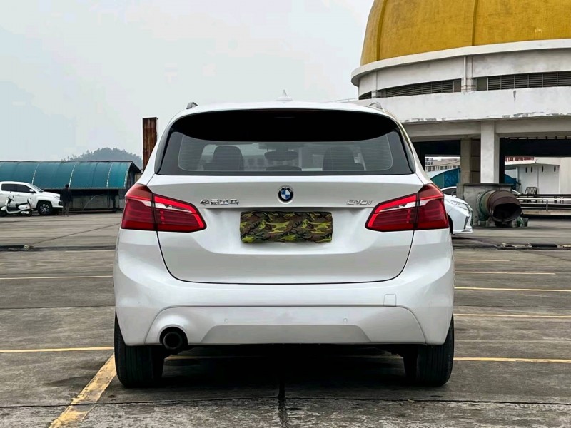 东莞19年宝马2系9