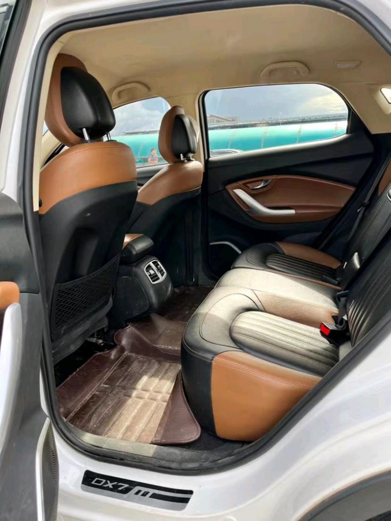 东莞19年东南汽车DX76