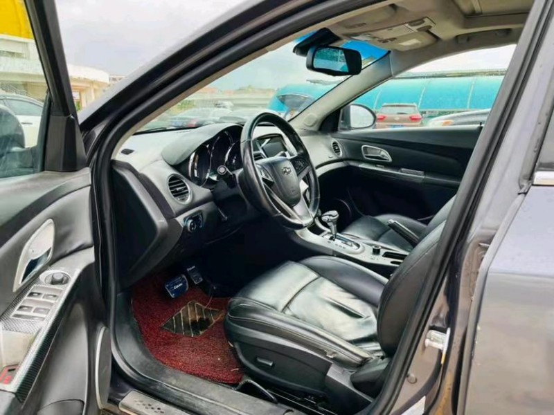 东莞11年雪佛兰科鲁兹4